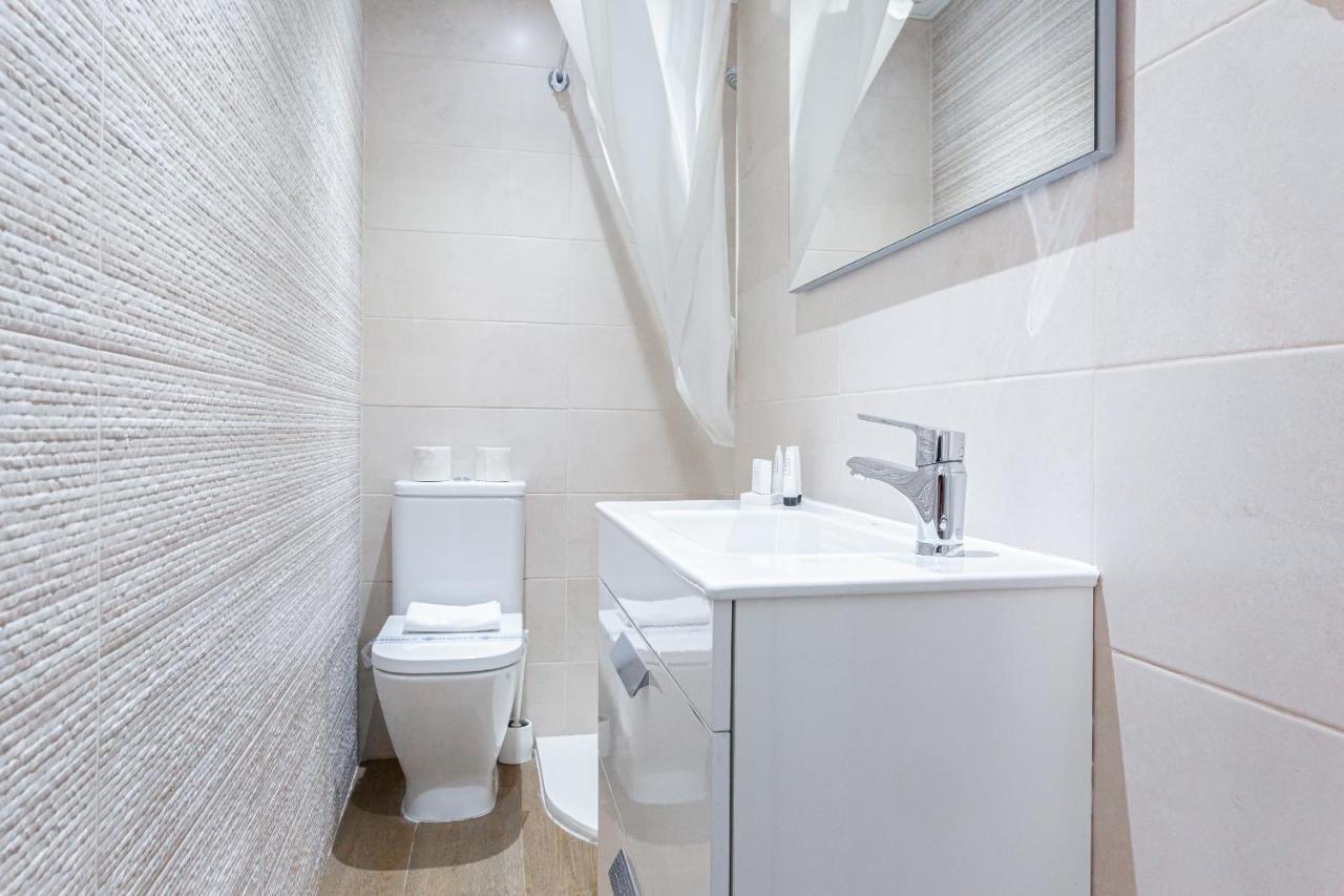 Aparteasy - Goya Ground Floor Studio Мадрид Екстер'єр фото